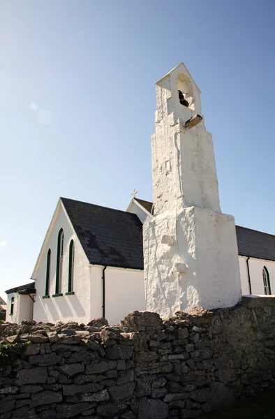 White small church in Inisheer, Aran Island, Ireland — Stock Photo, Image