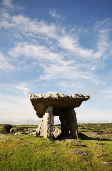 Die dolmen, burren, irland — Stockfoto