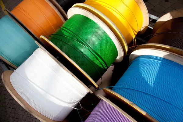 Cables de fibra en colores brillantes —  Fotos de Stock