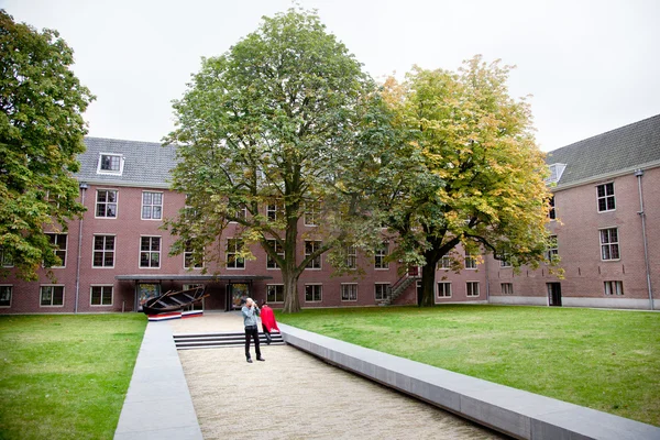 Cour dans le musée Hermitage à Amsterdam — Photo