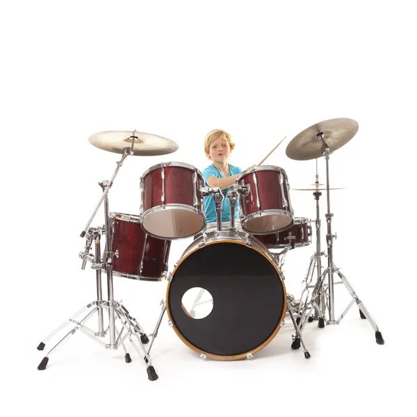 Giovane ragazzo suonare la batteria — Foto Stock