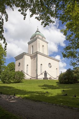 kazlar suomenlinna feneri altında park