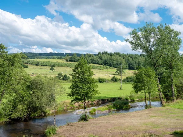 River Ourthe Occidentale Belgian Ardennes Countryside Summer Blue Sky Bastogne — Stockfoto