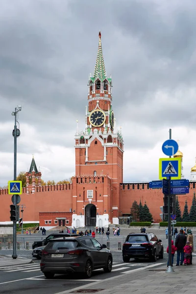 Der Spasskaja Turm Des Kremls Mit Einer Uhr Blick Von — Stockfoto