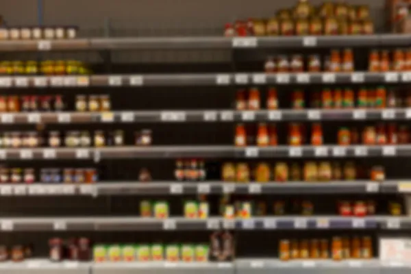 Half Lege Winkelrekken Honger Financiële Voedselcrisis Wazig — Stockfoto