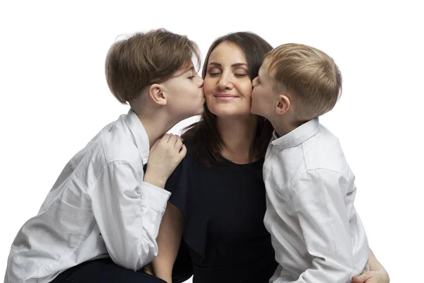 Sons Kiss Mom Beautiful Brunette Blue Dress Children White Shirts — Foto Stock