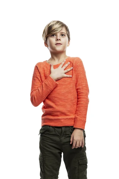 Хлопчик Здивований Шокований Емоційний Хлопець Помаранчевому Светрі Ізольовані Білому Тлі — стокове фото