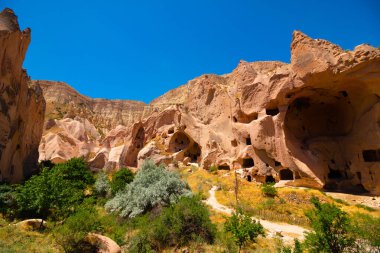 Kapadokya 'daki Zelve Açık Hava Müzesi. Kapadokya 'daki peri bacaları. Türkiye 'nin tarihi yerleri ve simgeleri. 