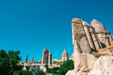 Kapadokya 'daki Peri Bacalari veya Peri Bacalari. Gorkundere Vallay, Goreme 'de. Türkiye 'de turizm. Kapadokya 'da yürüyüş yolları.