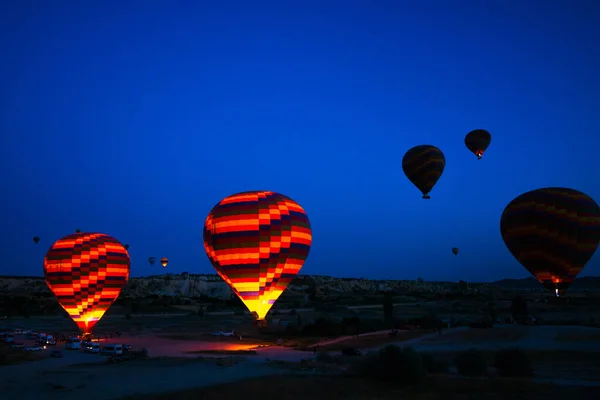 Preparación Del Globo Para Despegar Amanecer Capadocia Tour Globo Aerostático —  Fotos de Stock