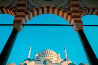 Camlica Camii. Ramazan veya İslami arkaplan fotoğrafı. İstanbul 'daki Camlica Camii. İstanbul 'da Ramazan.