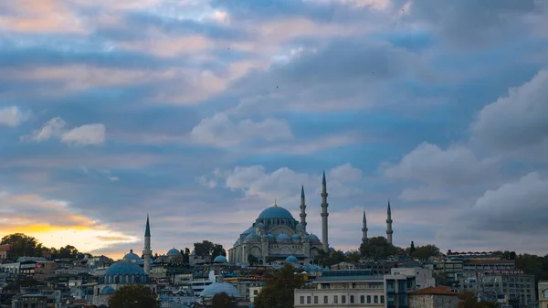 Les Mosquées Istanbul Nuages Dramatiques Mosquée Suleymaniye Coucher Soleil Istanbul — Photo