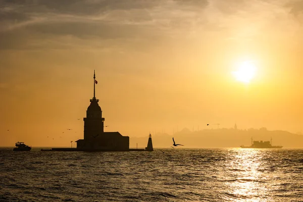 Kiz Kulesi Vagyok Silhouette Maiden Tower Isztambulban Naplementekor Isztambul Háttér — Stock Fotó