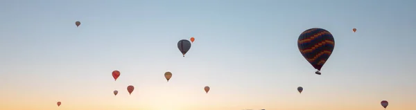 Balony Ogrzane Powietrze Zdjęcie Sztandarowe Balonów Ogrzane Powietrze Kapadocji Podróż — Zdjęcie stockowe