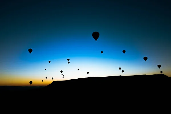 Des Montgolfières Silhouette Montgolfières Lever Soleil Cappadoce Voyage Turquie Photo — Photo
