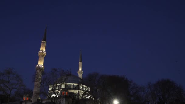Mezquita del Sultán Eyup por la noche. Ramadán en Estambul fondo 4k video — Vídeo de stock