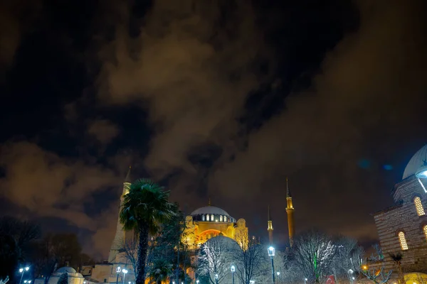 Ayasofya Nebo Hagia Sophia Noci Cestování Turecka Pozadí Fotografie Selektivní — Stock fotografie