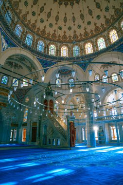 İstanbul 'daki Azapkapı Sokollu Mehmet Paşa Camii. İstanbul Türkiye - 1.14.2022