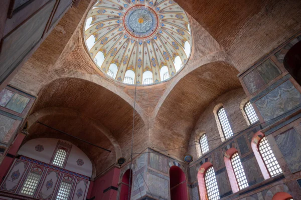 İstanbul 'daki Kalenderhane Camii. Eski kilise. İstanbul Türkiye - 10.15.2021