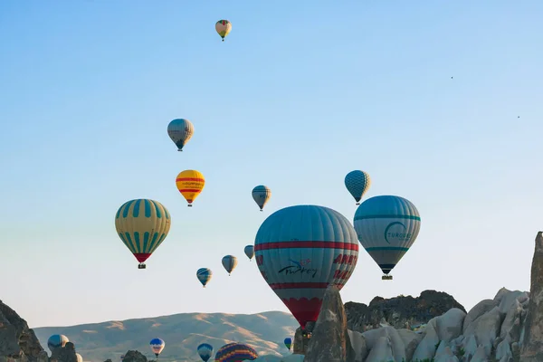 Kapadokya Goreme Gökyüzünde Sıcak Hava Balonları Türkiye Deki Arka Plan — Stok fotoğraf