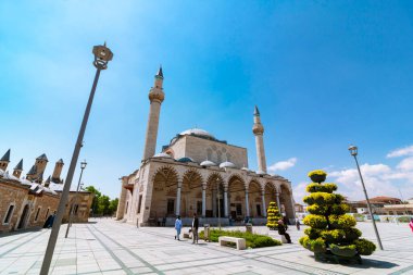 Konya 'daki Sultan Selim Camii. Anadolu 'da İslami mimari. Ramazan veya kandil veya laylat al-Qadr veya İslami arkaplan fotoğrafı. Konya Türkiye - 5.18.2022