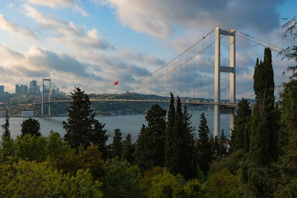 Istanbul View Cityscape Istanbul Bosphorus Bridge Cloudy Sky Sunset — Stock Photo, Image