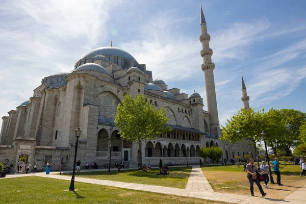 Viaje Para Istambul Foto Fundo Mesquita Suleymaniye Turistas Istambul Turquia — Fotografia de Stock