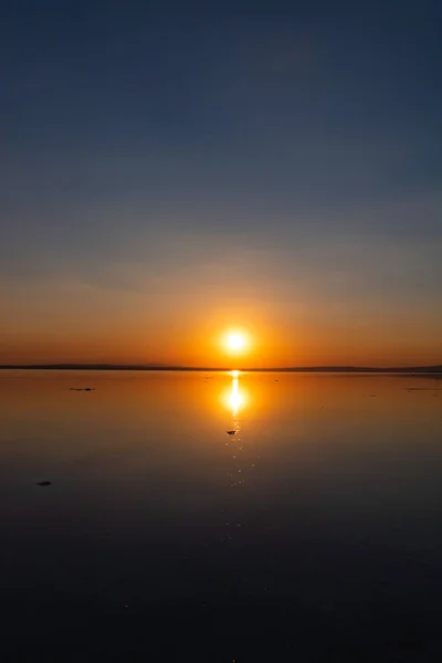 Pôr Sol Nascer Sol Sobre Lago Esperança Céu Nova Vida — Fotografia de Stock