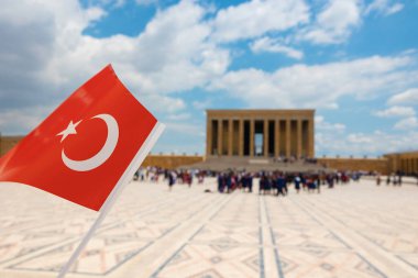Anitkabir ve Türk Bayrağı. Türkiye 'nin ulusal tatil arkaplan fotoğrafı. 29 Ekim ya da 30 Ağustos ya da 19 Mayıs ya da 23 Nisan konsept fotoğrafı.