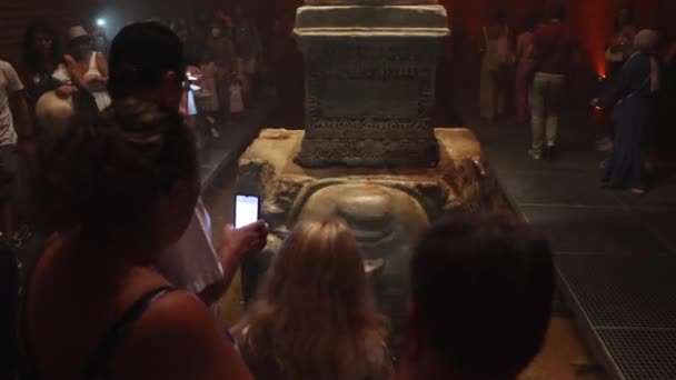 Medusa Head Column Basilica Cistern Tourists Travel Istanbul Background Video — 비디오
