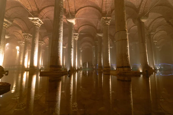 Cisterna Basílica Yerebatan Sarnici Viajes Estambul Foto Fondo — Foto de Stock