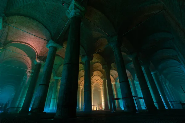 Cisterna Basílica Amplia Vista Angular Cisterna Basílica Columnas Bóvedas Arquitectura — Foto de Stock