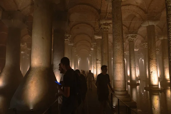 Basílica Cisterna Vista Con Los Turistas Viaja Estambul Ruido Incluido — Foto de Stock