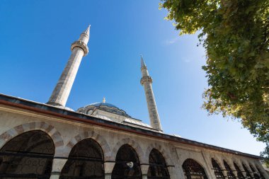 Uskudar İstanbul 'daki Atik Valide Camii. Osmanlı mimarisi veya İslami arkaplan fotoğrafı.