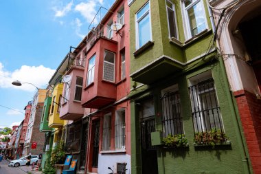 Balat evleri. İstanbul 'daki arka plan fotoğrafına git. İstanbul Türkiye - 8.20.2022