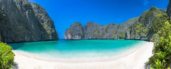 Lagoon beach Tayland