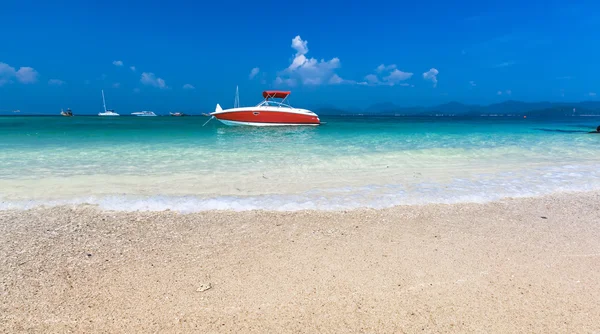 Lagoon beach havet blå himmel — Stockfoto