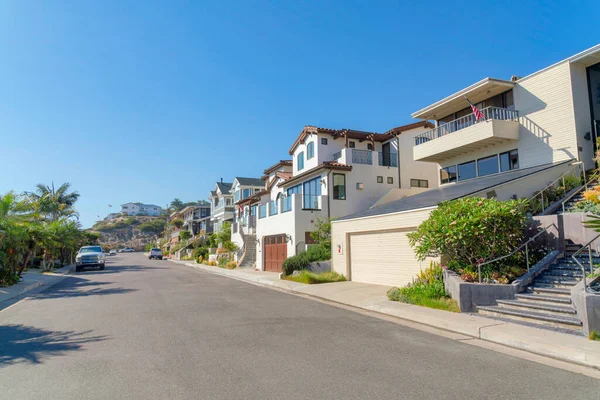 Residential area at San Clemente in California near the mountain — Stock Photo, Image