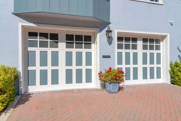 Double Garage Doors Glass Light Blue Panels White Grid Frames — Stock Photo, Image