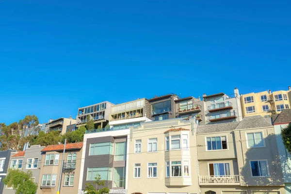 Urban Houses San Francisco California Clear Blue Sky Background Single — Fotografia de Stock