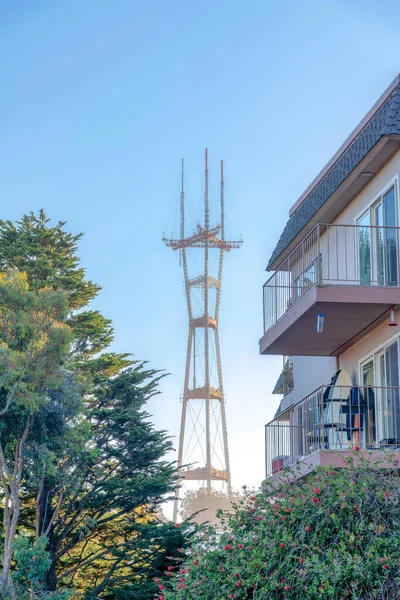 House Trees Front View Sutro Tower Back San Francisco California — Stock Fotó