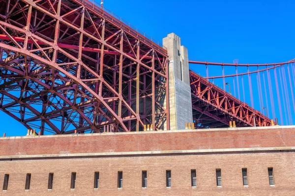 Підтримка Моста Золоті Ворота Сан Франциско Каліфорнія Передня Будівля Цеглою — стокове фото