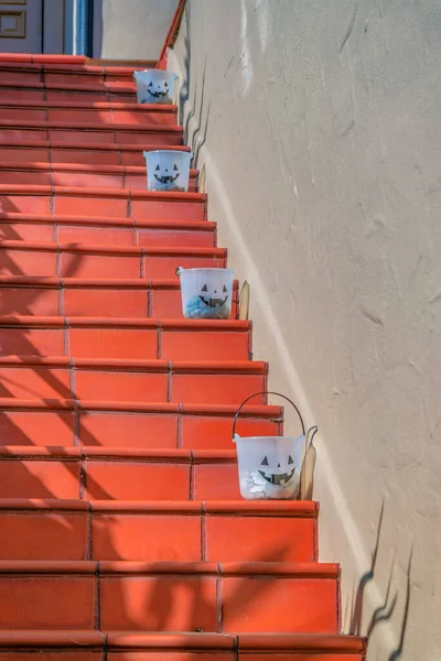 Outdoor Terracotta Tiles Staircase Buckets Side Beige Wall San Francisco — Stok fotoğraf
