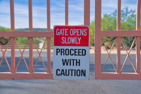 Gate Opens Slowly Proceed Caution Signage Metal Gate Tucson Arizona — Foto de Stock