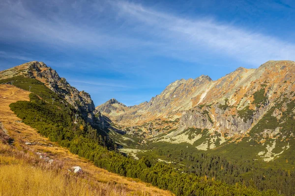 秋の時期にはマリニカ渓谷 ハイタトラ国立公園 スロバキア ヨーロッパ — ストック写真