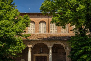 Aziz Sabina Bazilikası, Roma, İtalya ve Avrupa 'daki Aventine Hill' de tarihi bir kilise..