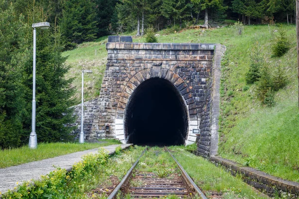 斯洛伐克中部Telgart镇附近的铁路隧道Kornel Stodola隧道 — 图库照片