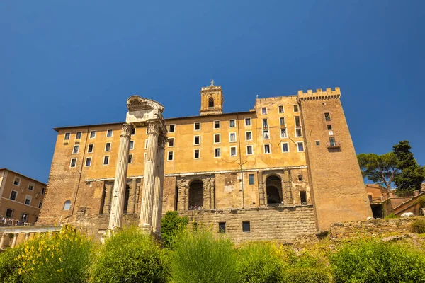 Het Tabularium Met Tempel Van Vespasianus Titus Het Romeinse Forum — Stockfoto