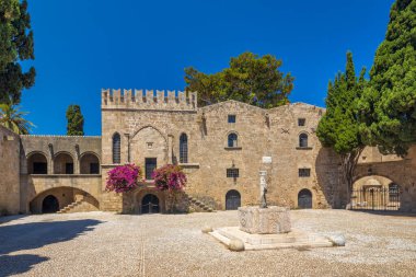 Square of the Hebrew Martyrs in historic centre of Rhodes town, Greece, Europe.