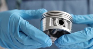 Otomatik mekanik otomatik motor pistonunu kontrol eder.